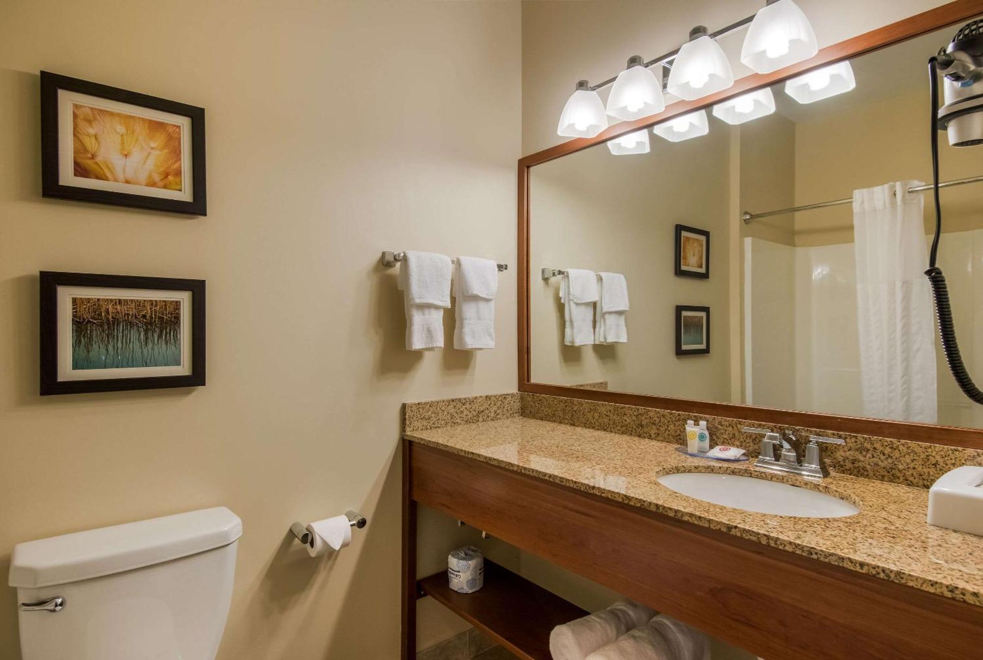 Comfort Inn & Suites Barnesville - Frackville Exteriör bild