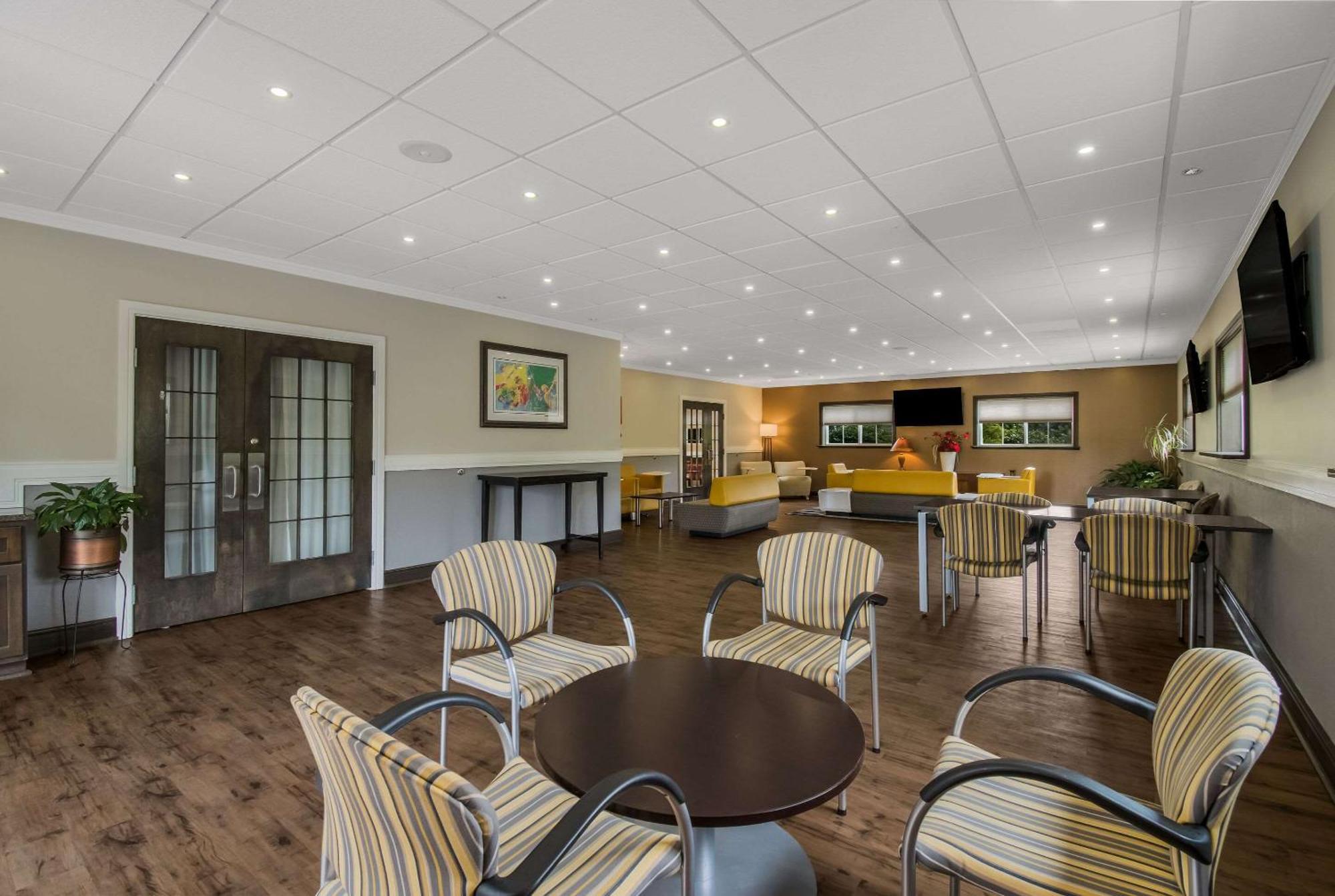 Comfort Inn & Suites Barnesville - Frackville Exteriör bild
