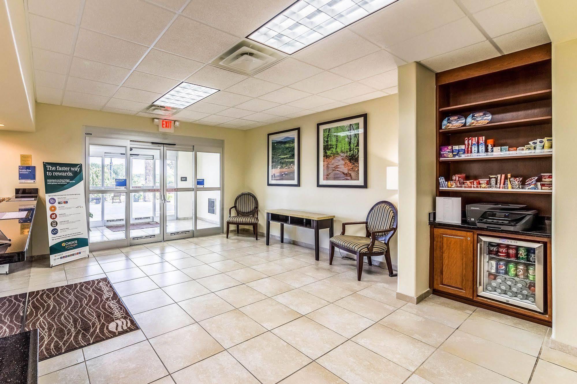 Comfort Inn & Suites Barnesville - Frackville Exteriör bild